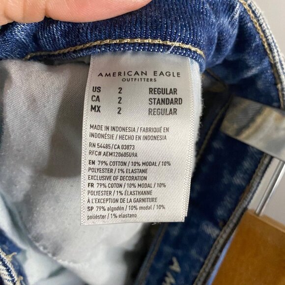 American Eagle Women's Medium Indigo Distressed High Waisted Mom Jeans - Picture 8 of 9